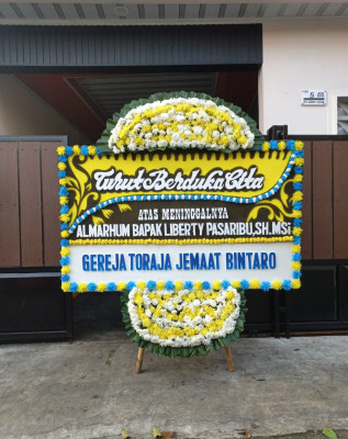 Papan Bunga Duka di Sampoddo